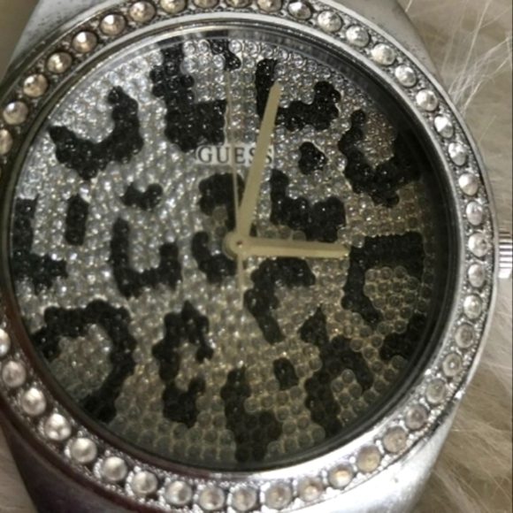 Guess bling silver cheetah stainless steel watch main image 8